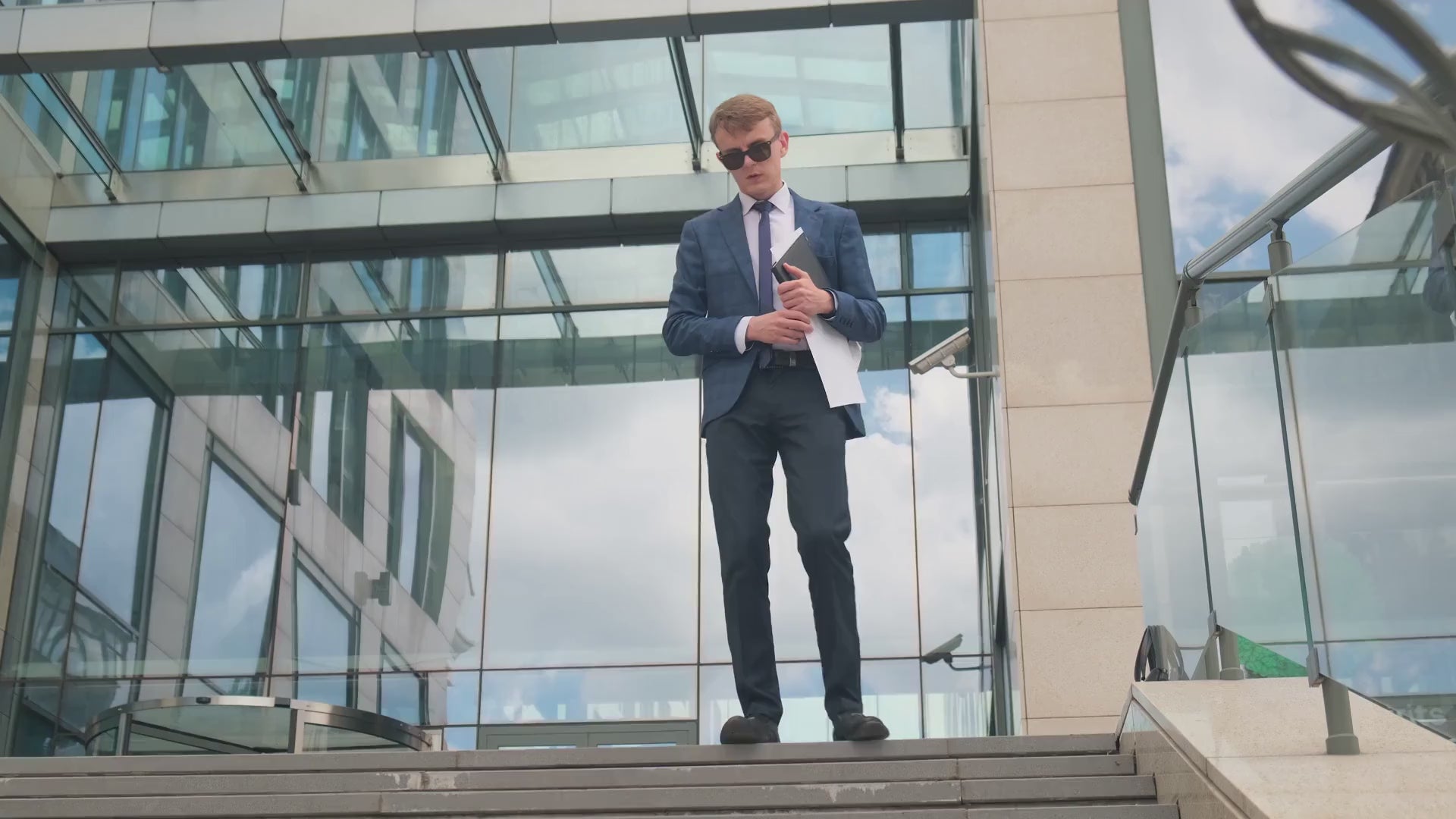 15-in-1 Mood Support Supplement - 5HTP 200mg Capsules with L-Theanine, Magnesium, Ashwagandha, GABA Supplements, 5 HTP Supplements with St. John's Wort and L-Tryptophan